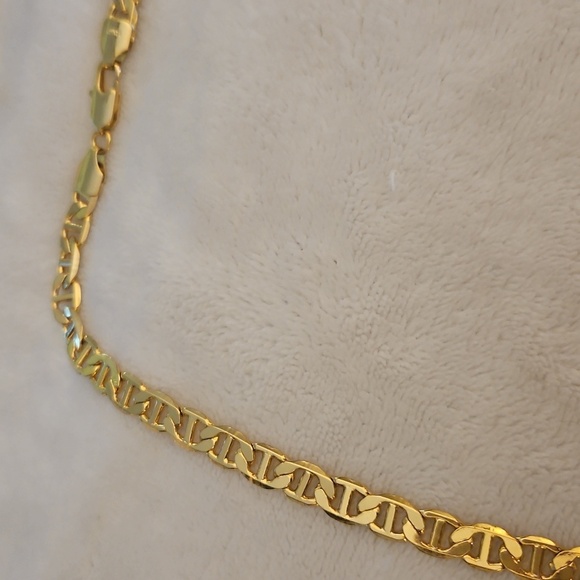 14k Gold Plated Mariner Chain Necklace and Bracelet Set - Picture 5 of 10